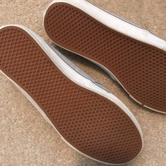 Vans - Picture 4 of 6